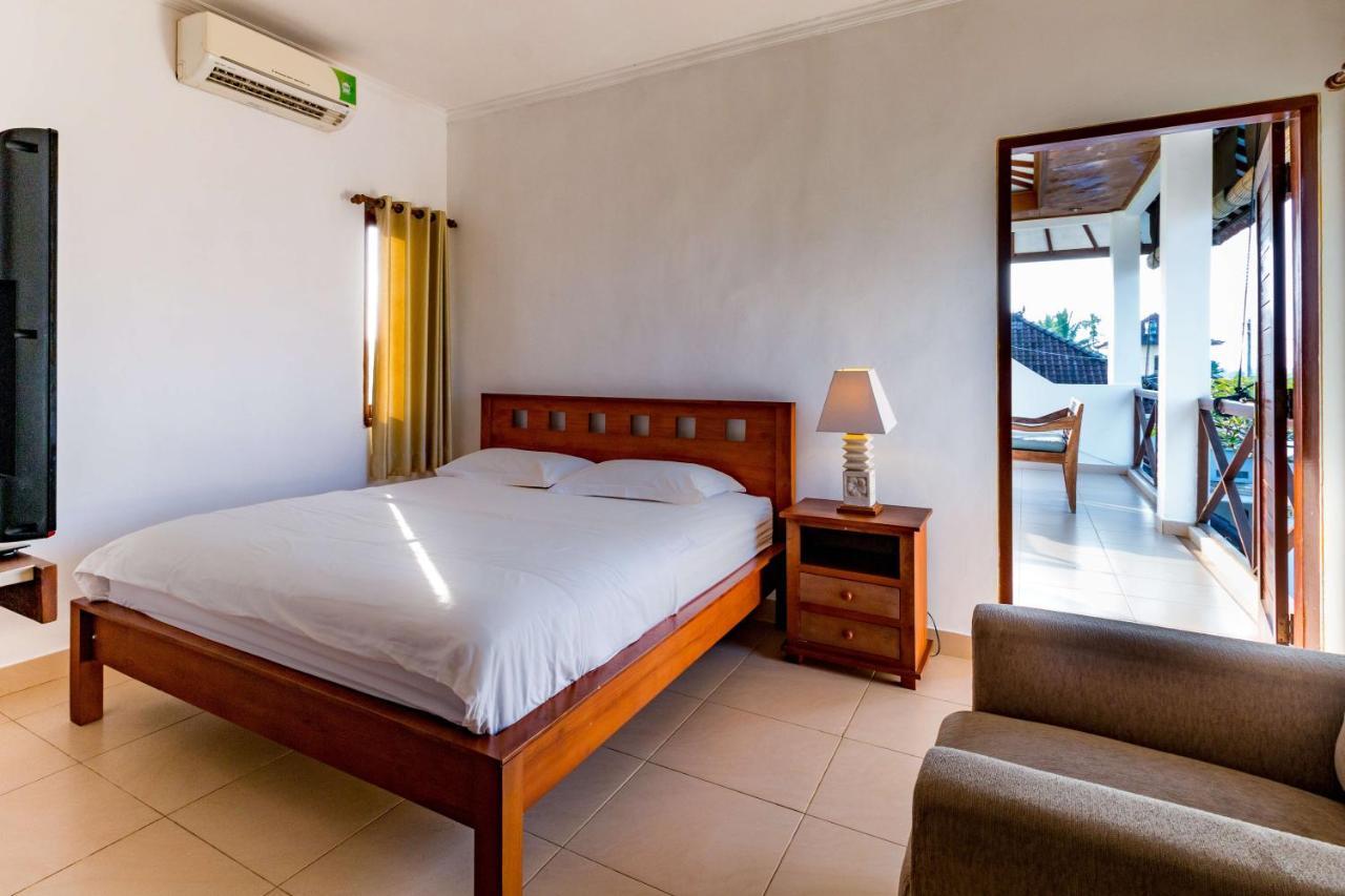 Medewi Surf Villa Pulukan Exterior foto