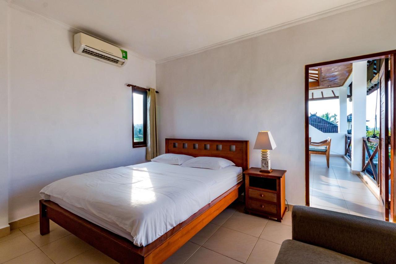 Medewi Surf Villa Pulukan Exterior foto